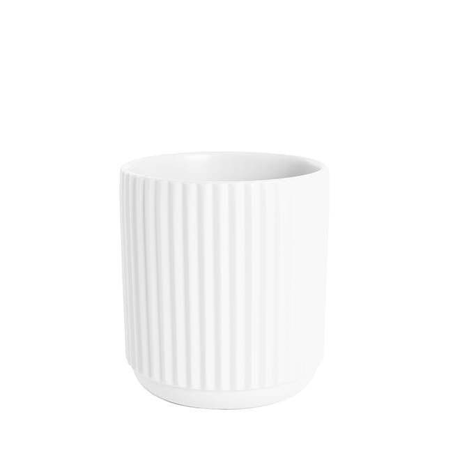 Ceramic Ribbed Pot in Matte White