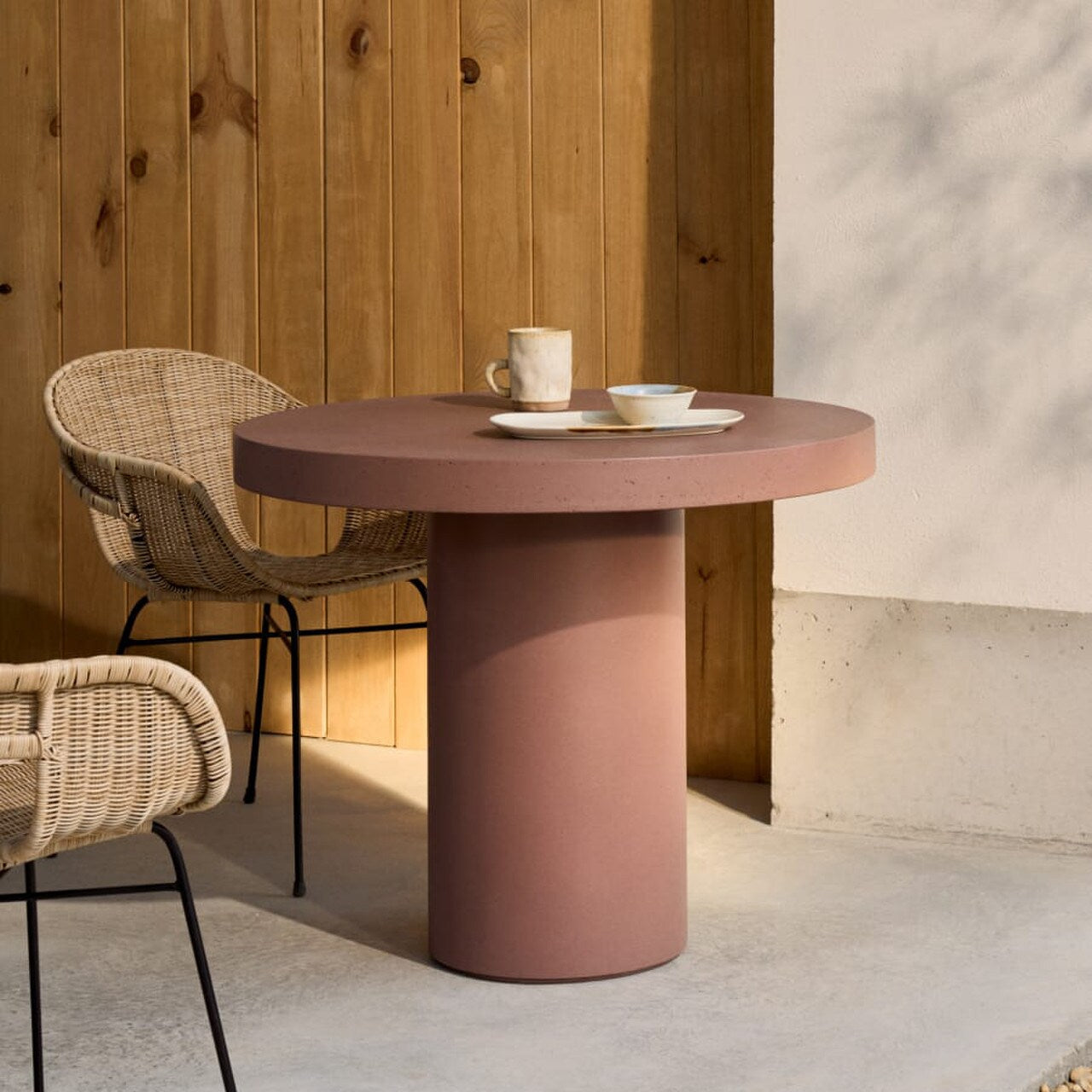 Helios Cement Table - terracotta