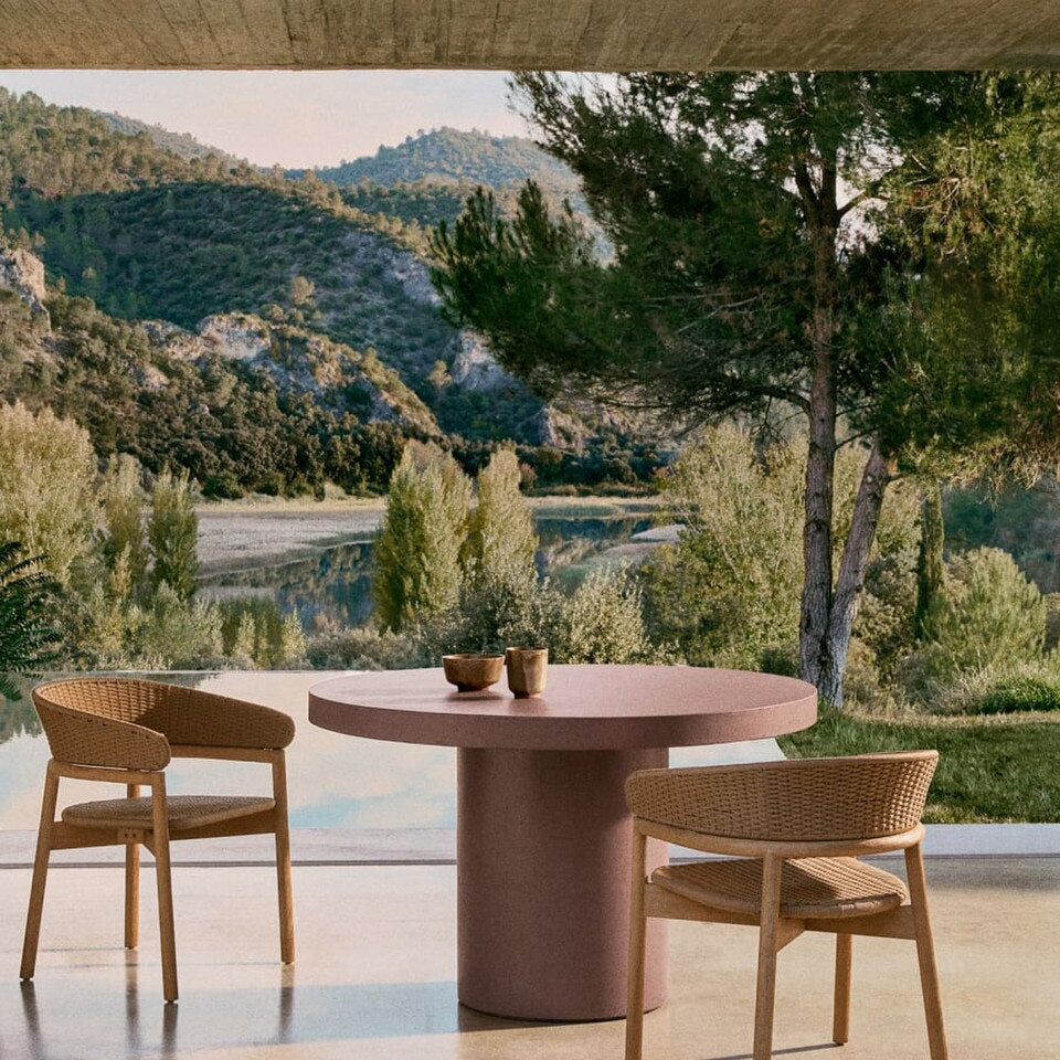 Helios Cement Table - terracotta