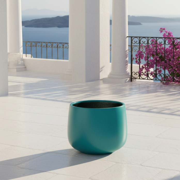 Lightweight Bung Tub Planter Pot Mythos