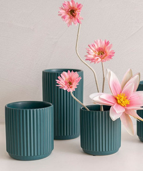 Ceramic Ribbed Pot in Matte Teal