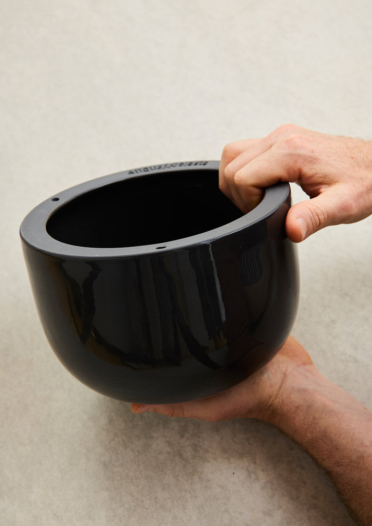 Glazed Earth Hanging Planter Black Onyx