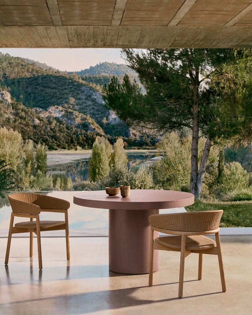 Helios Cement Table - terracotta