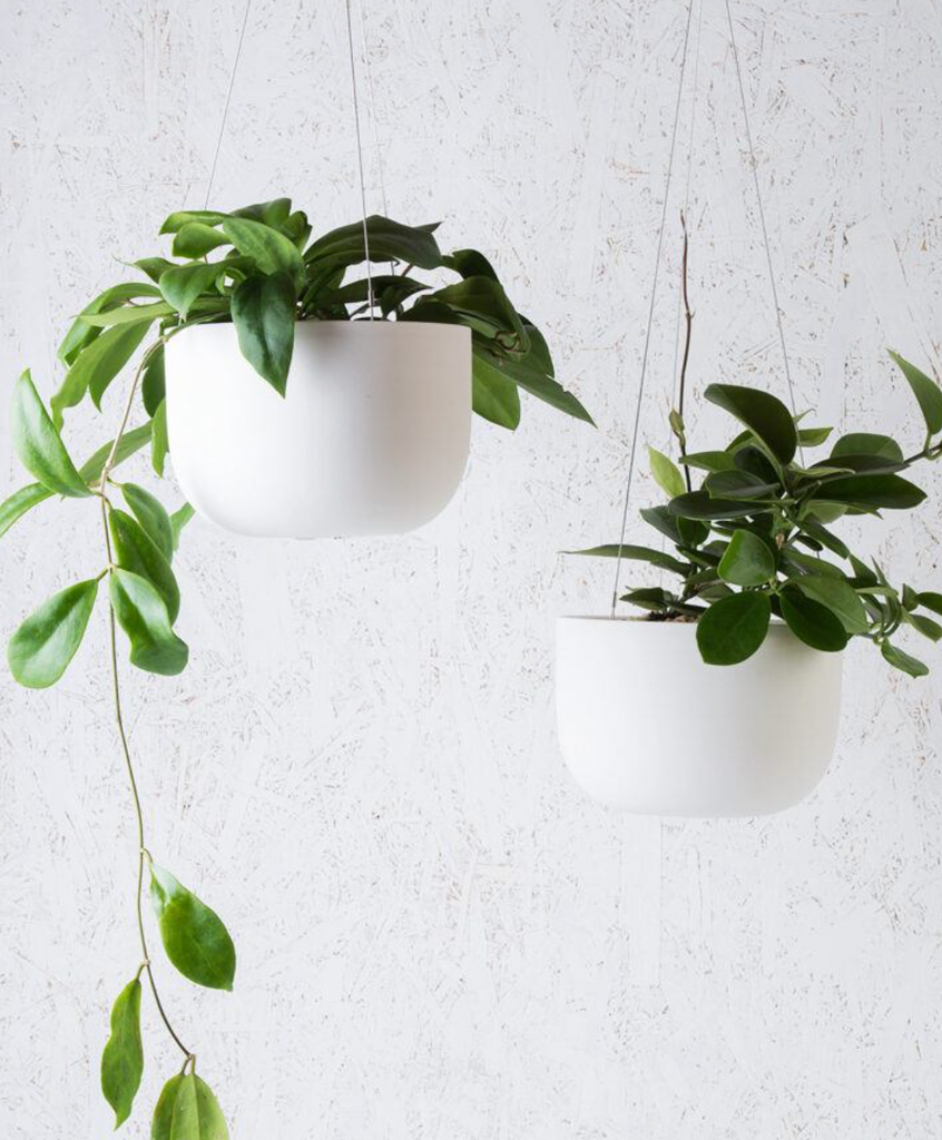 Raw Earth Hanging Planter Chalk White